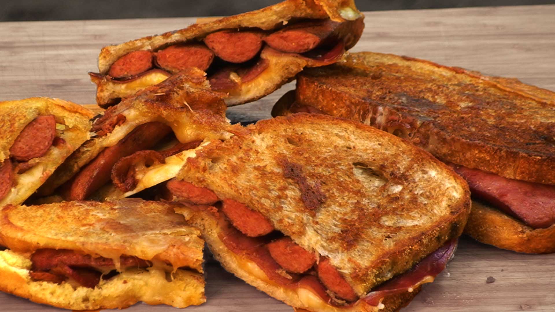 BLACK IRON PAN SPLIT-GRILLED HOT DOGS – BBQ Pit Boys